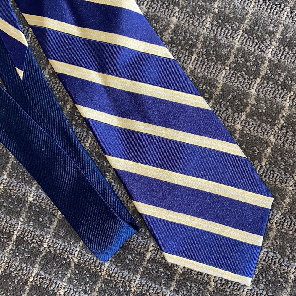 Navy/yellow Tommy Hilfiger tie